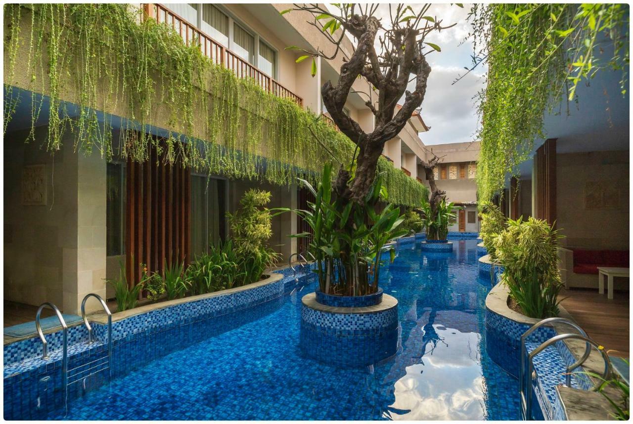 D'Nusa Beach Club And Resort Lembongan Exterior foto