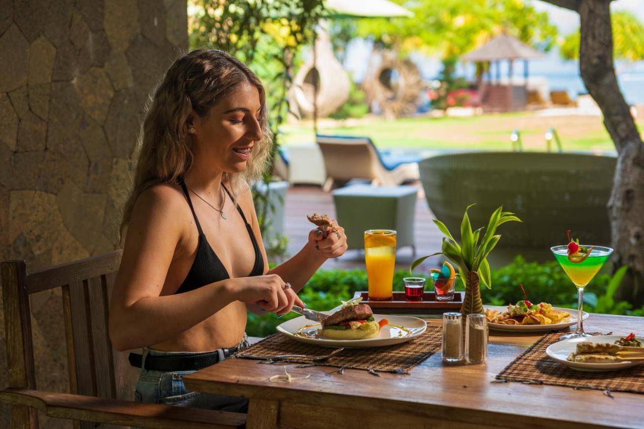 D'Nusa Beach Club And Resort Lembongan Exterior foto